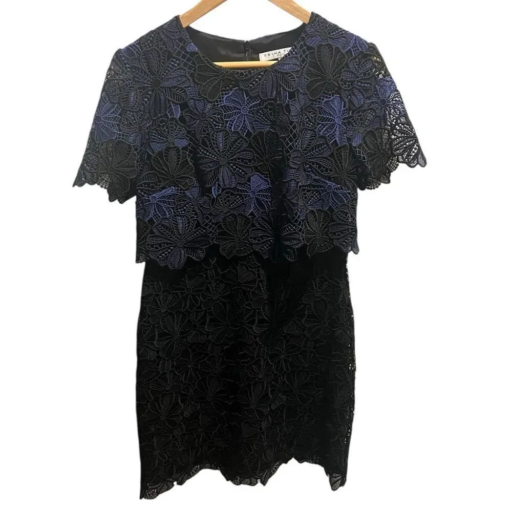 Trina Turk Black & Navy Lace Sheath Dress Floral Overlay Size Small